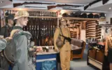 Waffenarsenal wie aus einem Museum in Remscheid entdeckt: Waffenhändler muss sechseinhalb Jahre ins Gefängnis