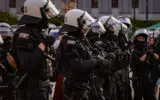Brennende Fahrzeuge, geplünderte Geschäfte und Straßenschlachten in Frankreich – jetzt wächst die Sorge vor ähnlichen Bildern in Deutschland: NRW bereitet sich auf bundesweite Gen-Z-Demonstrationen vor
